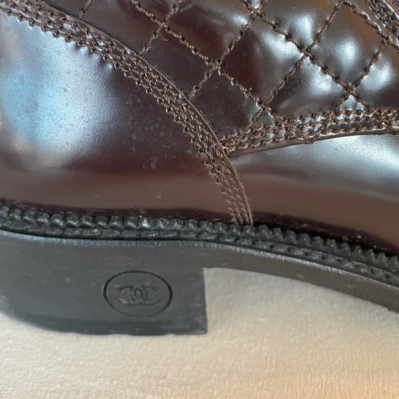Chanel sz 40 combat boots in burgundy/ brown - Picture 5 of 11